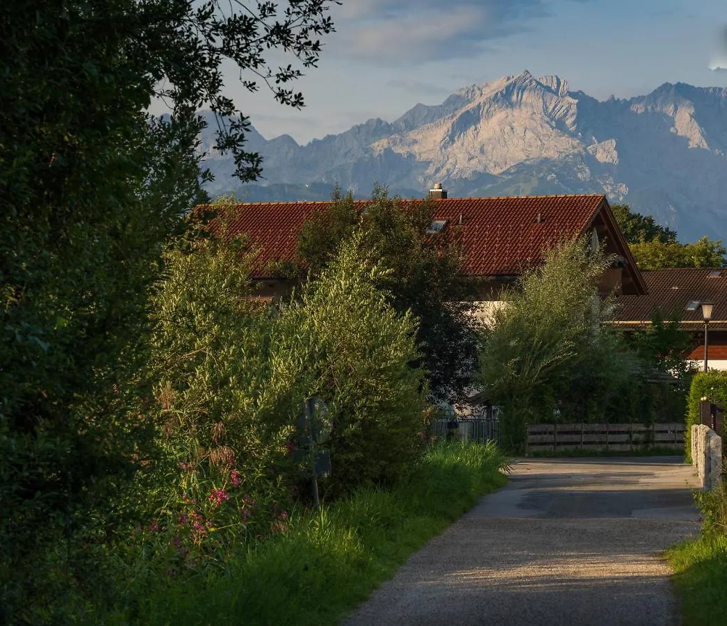 Das Bergquartier - Ferienwohnung Muehlberg Oberau  Oberau (Garmisch-Partenkirchen)