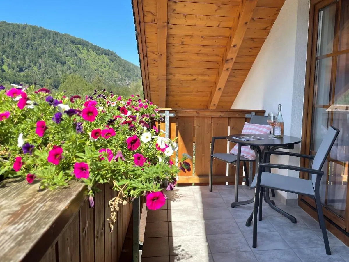 Das Bergquartier - Ferienwohnung Muehlberg Oberau  Germany